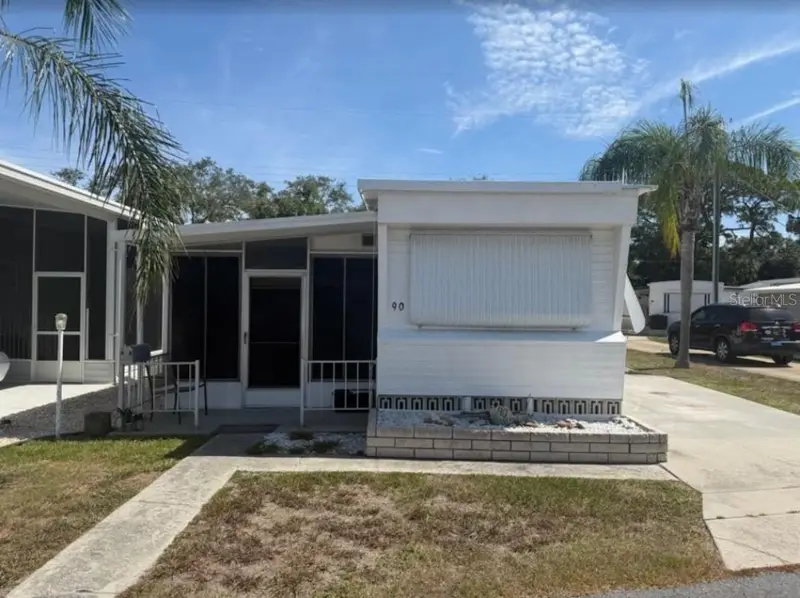 90 Southwinds Dr, FL