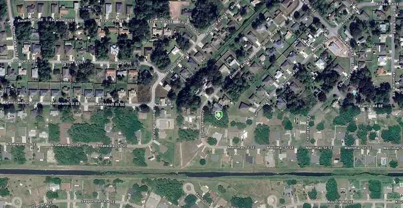 29-3707-Gn-525-28 Colonial Ave Se, FL