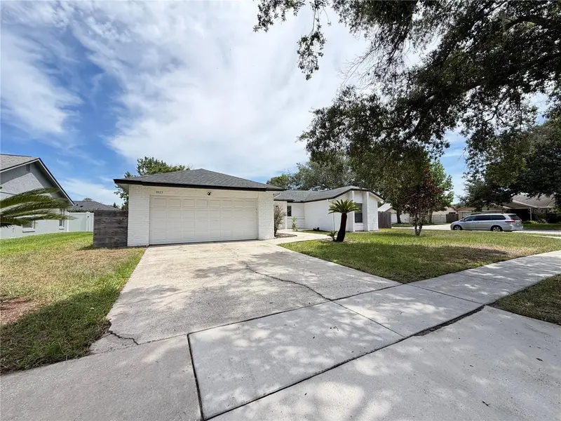 9923 Castleton St, FL