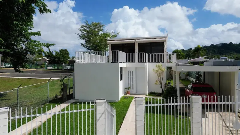 Colinas Metropolitanas Calle Torrecillas, PR