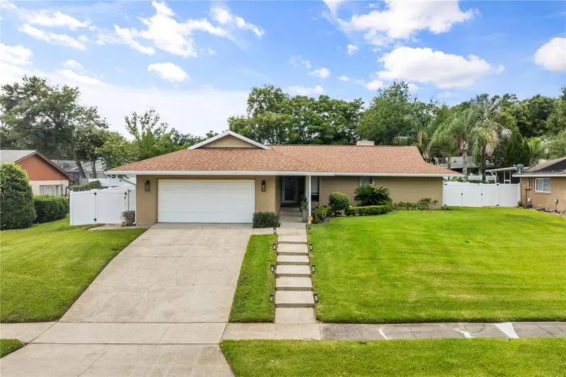 404 Barclay Ave, FL