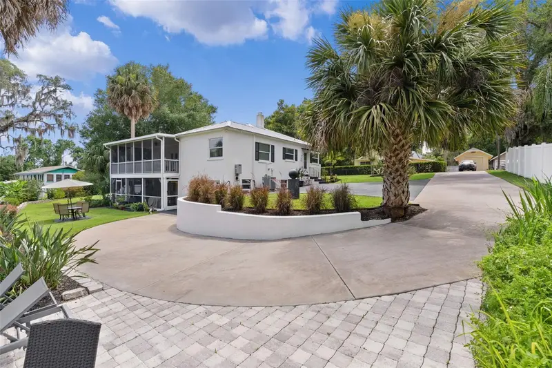 306 N Clayton St, FL