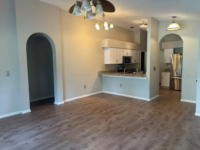 515 Scarlet Maple Ct, FL