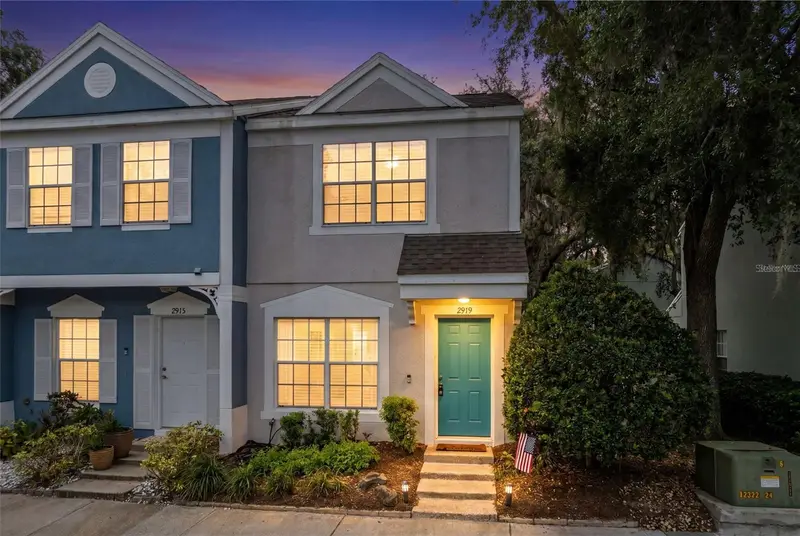 2919 Greenwood Springs Loop, FL