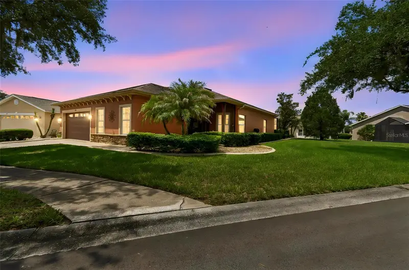 218 Bay Dr, FL