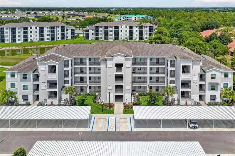 18461 Copperhead Ct N #422, FL
