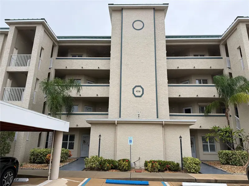 426 Bouchelle Dr #303, FL