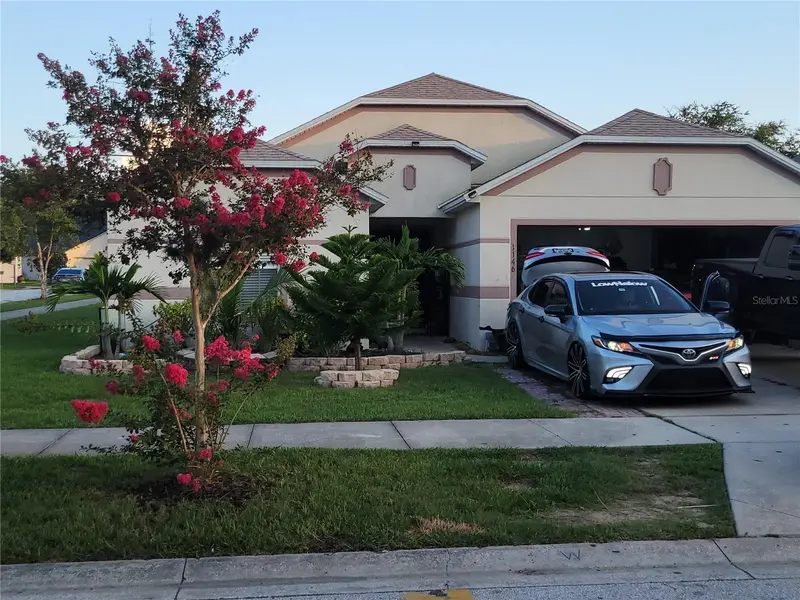 1146 Bluegrass Dr, FL