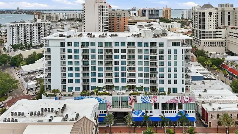 111 S Pineapple Ave #1103, FL