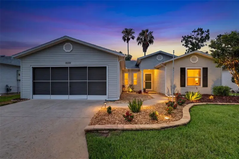 751 Old Oaks Ln, FL