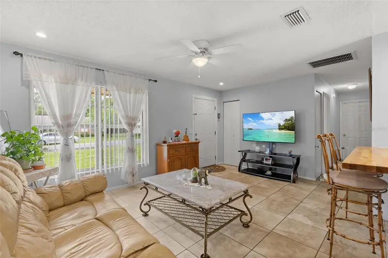 1595 Margaret St, FL