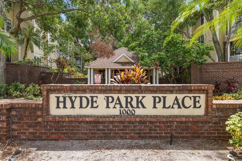 1000 W Horatio St #215, FL