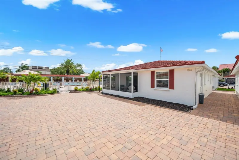 6154 Midnight Pass Rd #B1, FL
