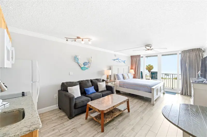 9980 Gulf Blvd #211, FL