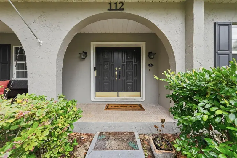 112 E Gardenia St, FL