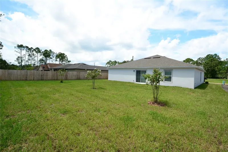 11 Roxland Ln, FL