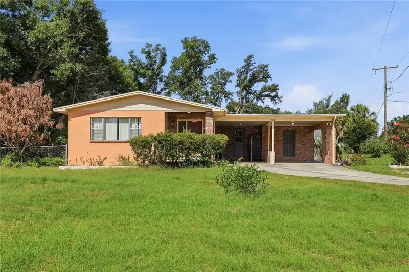620 W Cummings St, FL