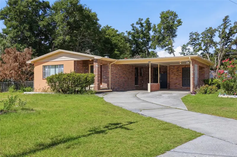 620 W Cummings St, FL