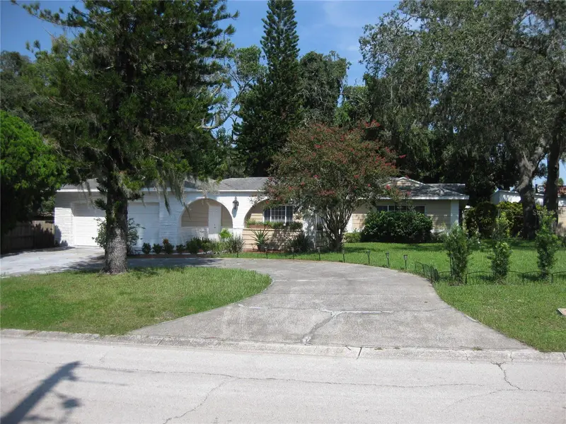 7026 Lenape Cir, FL