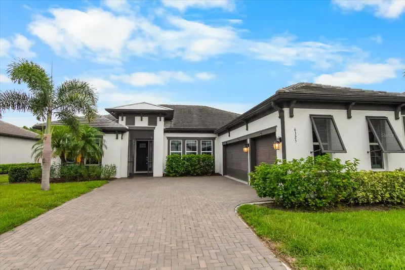 6325 Rivo Lakes Blvd, FL