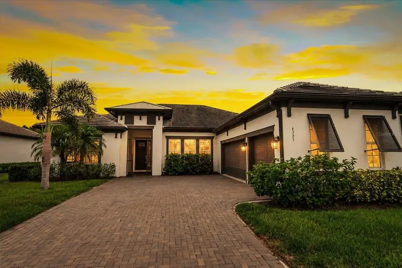 6325 Rivo Lakes Blvd, FL