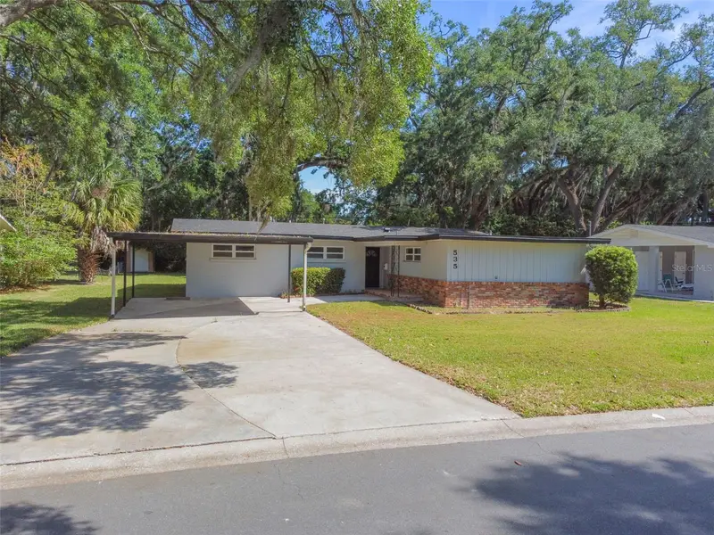 535 W Palmeden Dr, FL