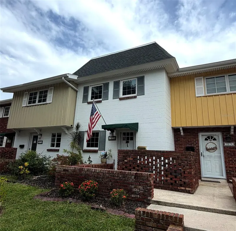 707 W Venice Ave #707b, FL