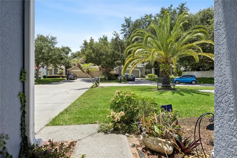 710 Regina Cir, FL