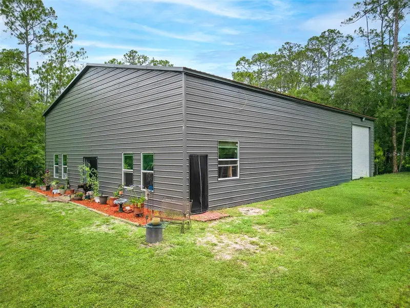 425 Western Rd, FL