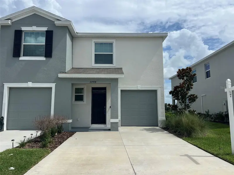 32978 Tulip Petal Ln, FL