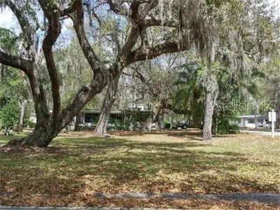 101 Oak Blvd, FL