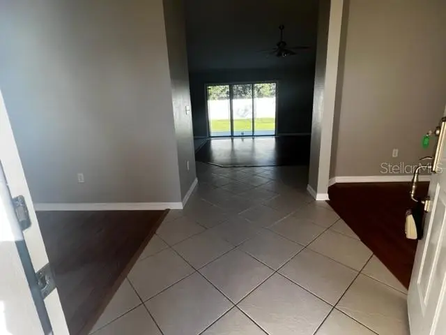 17 Eastgate Ln, FL