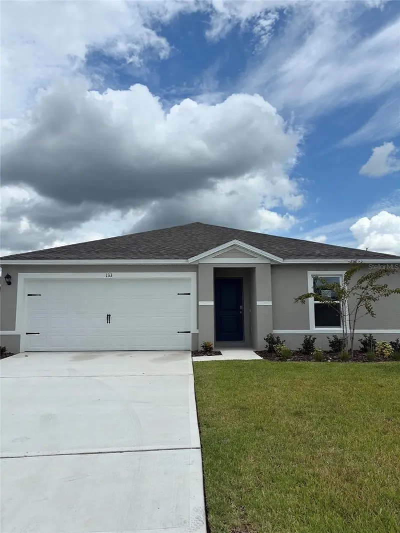 133 Heirloom Dr, FL