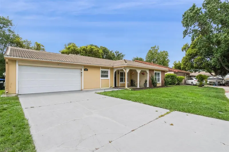 5246 Mayapple Cir, FL