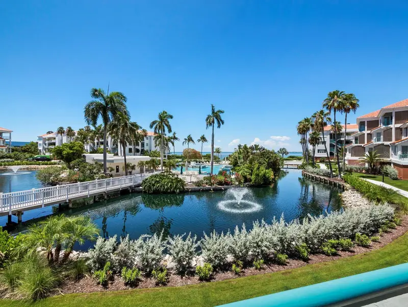350 Gulf Of Mexico Dr #213, FL