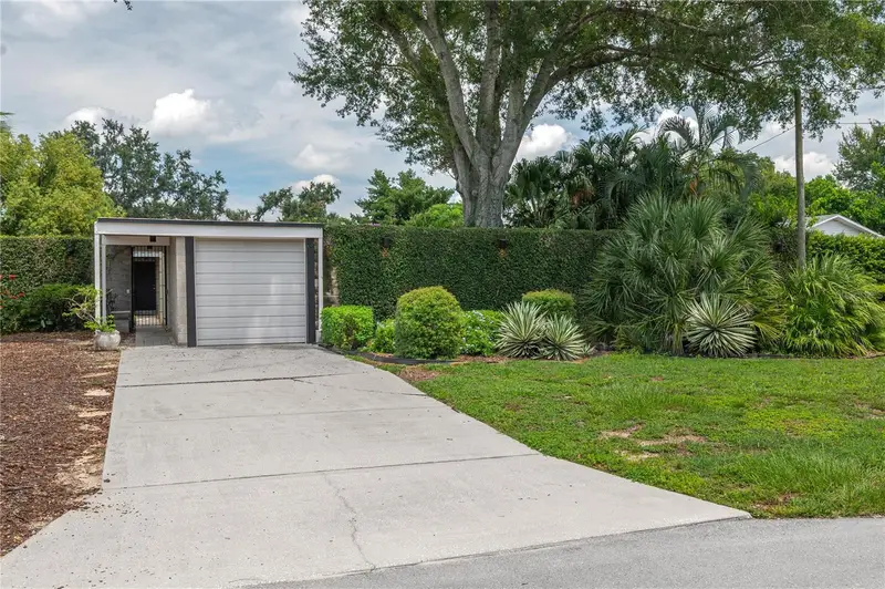 1549 Drexel Ave Ne, FL