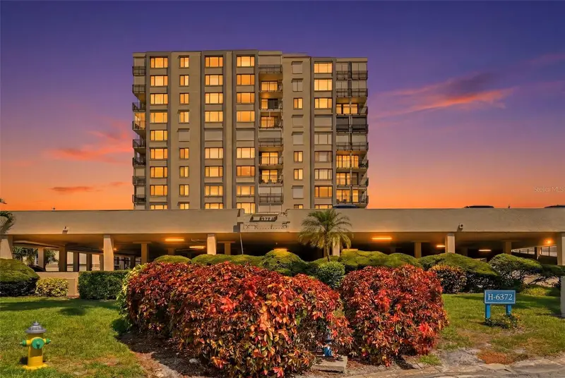 6372 Palma Del Mar Blvd S #207, FL