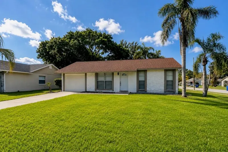 7020 Wentworth Way, FL