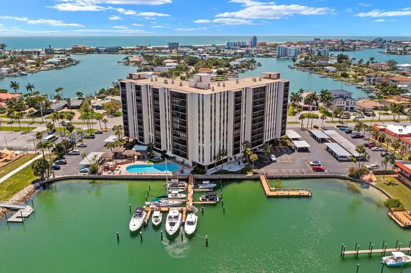 10355 Paradise Blvd #512, FL