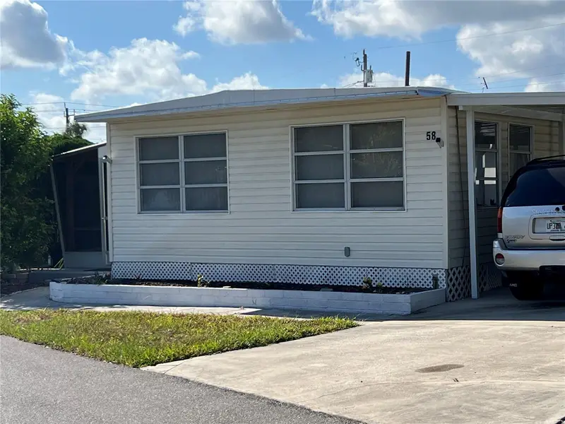1100 University Pkwy #58, FL