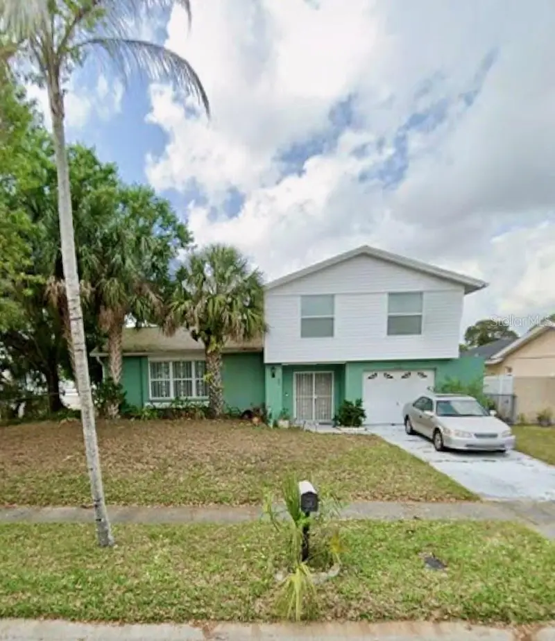 7318 W Pocahontas Ave, FL