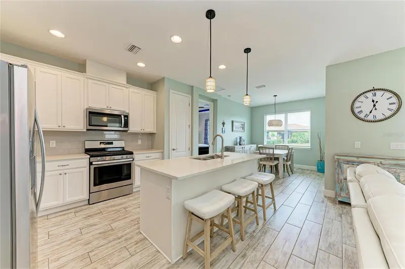 4809 Tobermory Way, FL