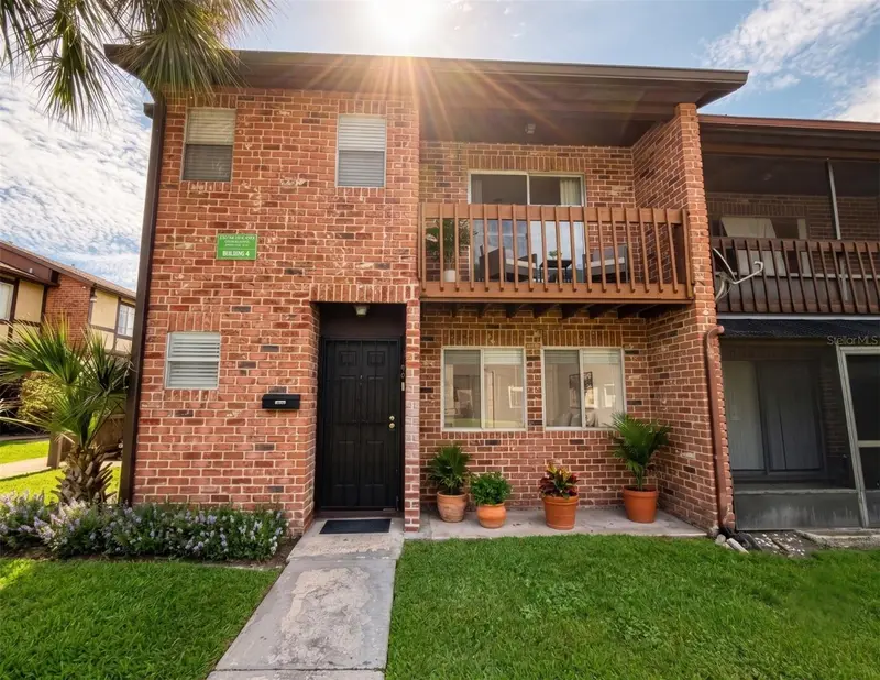 5100 Picadilly Circus Ct #12, FL