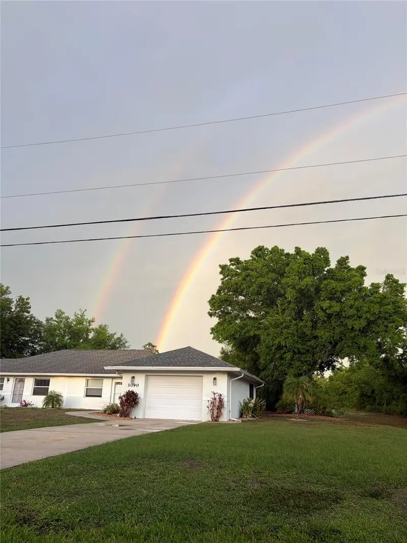 1088 Nomad Rd, FL