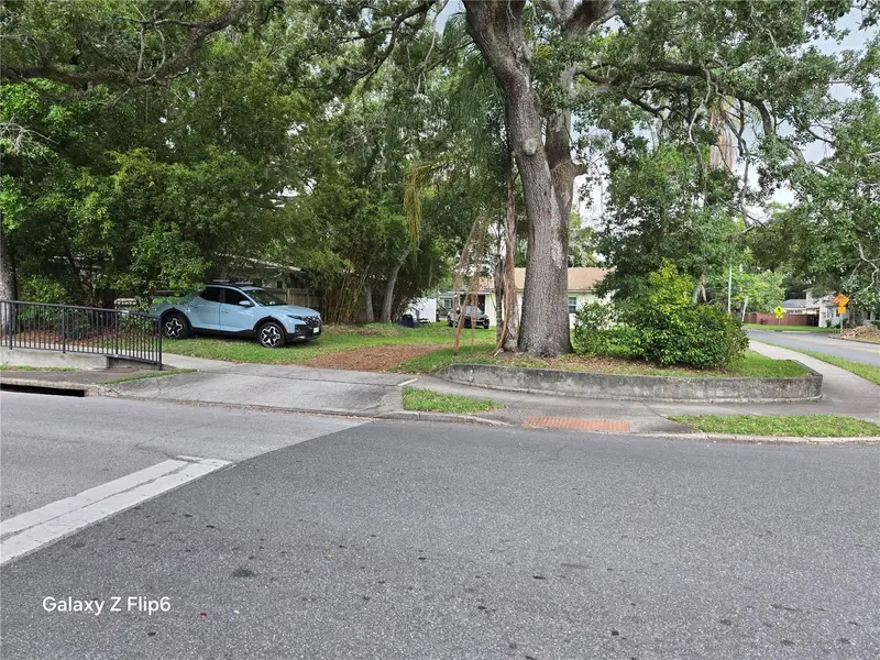 Helen Ave, FL