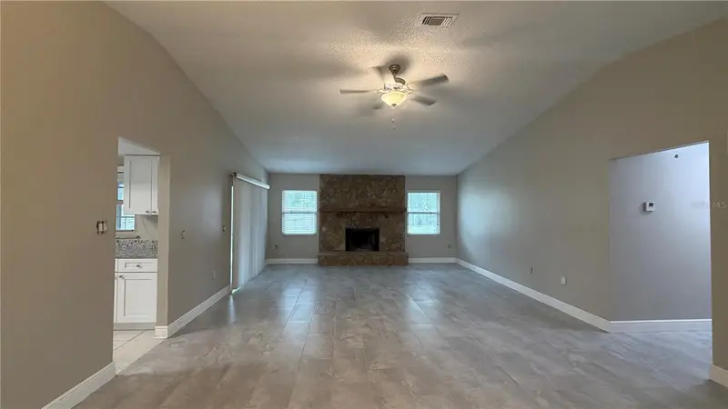 6434 Rockingtree Ln, FL