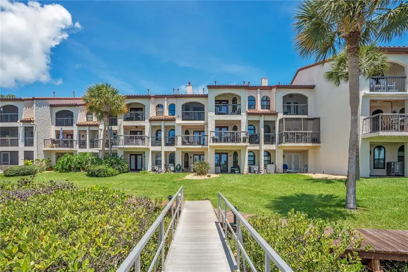 150 Marina Bay Dr, FL