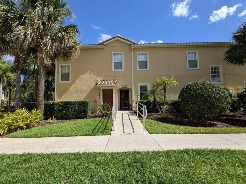 2736 Oakwater Dr, FL