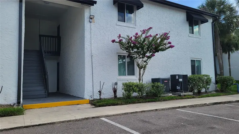 4403 S Semoran Blvd #6, FL