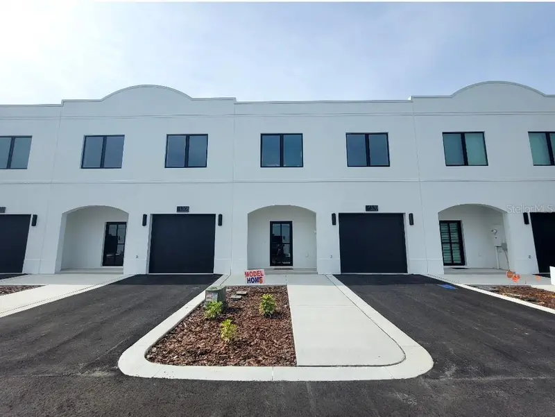 4351 Cambio Gardens Ct, FL